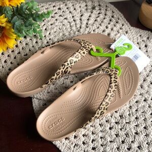 CROCS Women's Leopard Print Tan Flip Sandals- Kadee II
